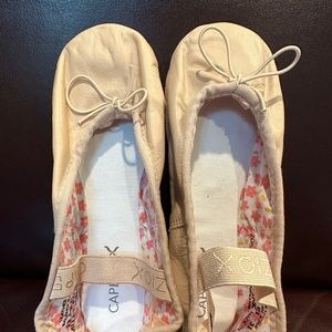 Girl’s ballet slippers